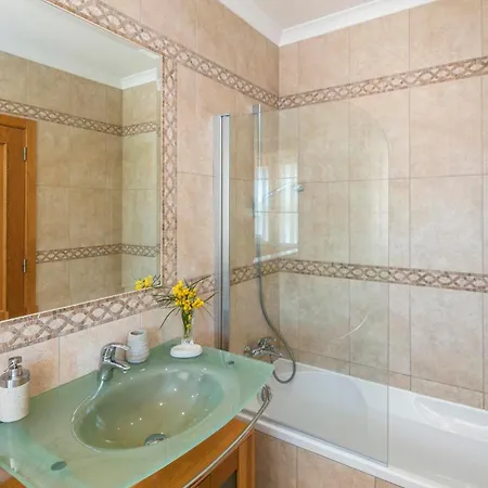 Casa De Colinas By Vintage Travel