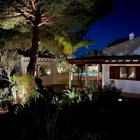 Casa De Colinas By Vintage Travel *