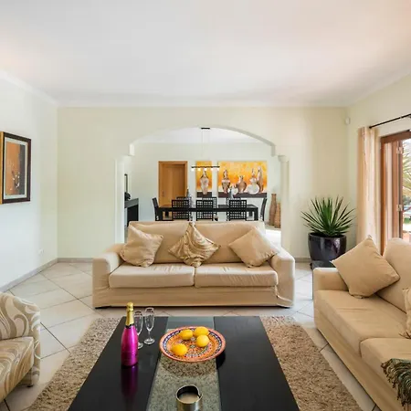 Casa De Colinas By Vintage Travel *
